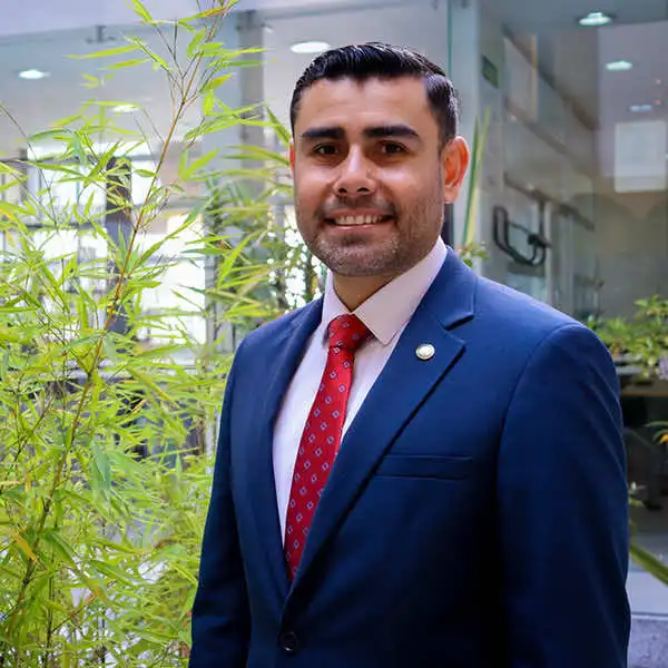 Director de Recursos Físicos y Seguridad de la Universidad de América en Bogotá.