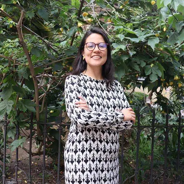 Profesional de Educación y Cultura de la Universidad de América en Bogotá.