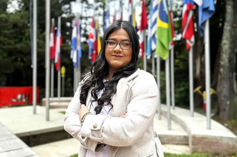 Análisis de Angie Tatiana Ortega Ramírez sobre el reciclaje a gran escala en empresas