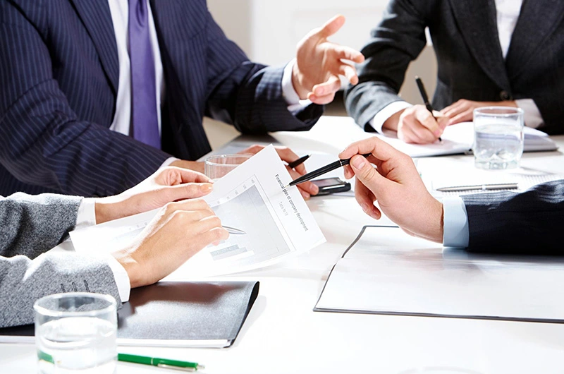 Salario mínimo para 2026 análisis del impacto en las negociaciones.