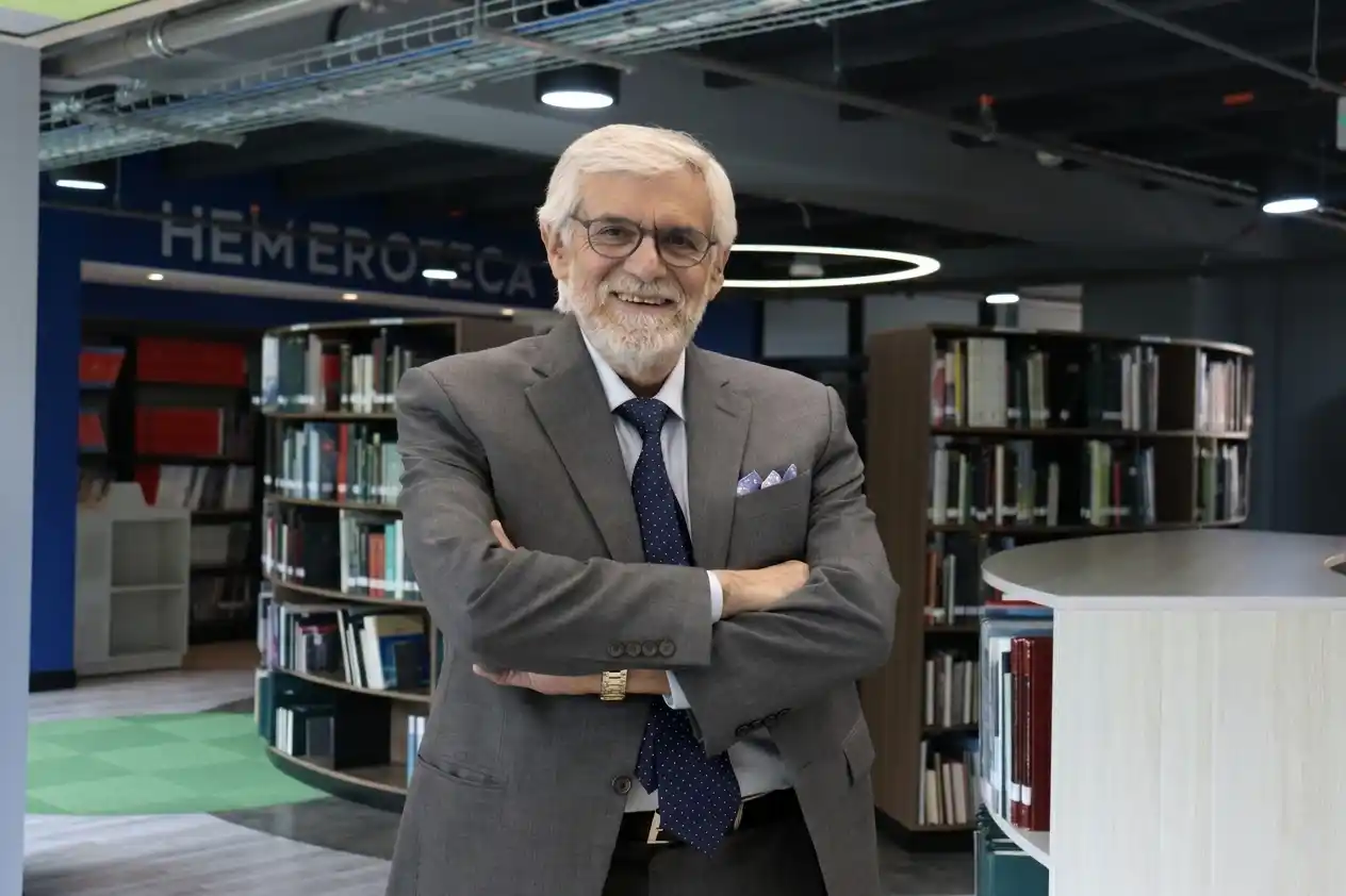 Roberto Aguilera, egresado de Ingeniería de Petróleos de la Universidad de América.