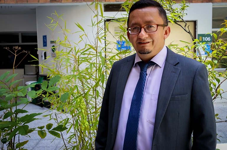 Juan Andrés Sandoval, docente de la Facultad de Ingenierías de la Universidad de América.