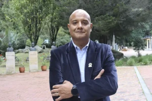 Egresado Uniamericano Luis Carlos Guerrero de Ingeniería Mecánica de la Universidad de América y director de Innovación e Ingeniería de Manufactura en Progen S.A.