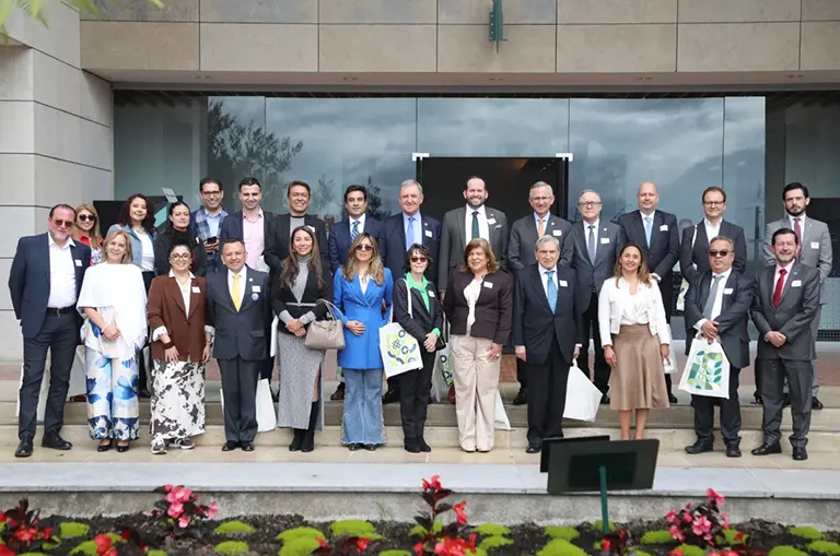Universidad de América participa en encuentro de líderes universitarios para fortalecer el diálogo y la articulación sobre el futuro de la educación superior en Colombia